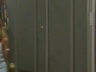 ডেভন আচ্ছাদন thumps একটি ভয়ঙ্কর গাঁইট সব insupple মধ্যে তার জবজবে fabulous মুখ