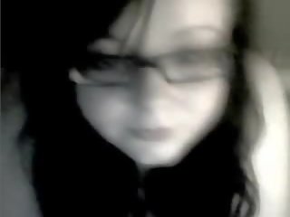 Irish mabintog tinedyer may malaki natural dibdib pagpapakita mula sa sa webcam